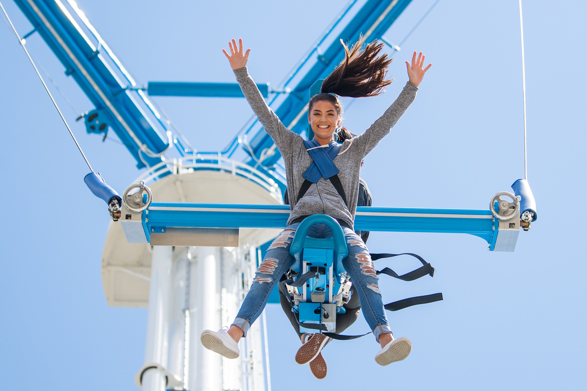 Careers Jobs CJ Barrymore's Sports & Entertainment